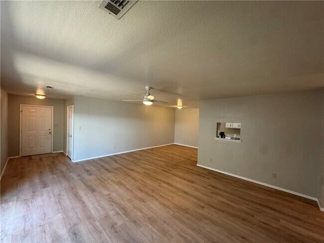 Building Photo - 20 McGee