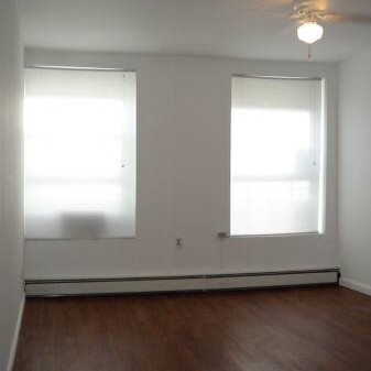 Primary Photo - 23 Park Vale Ave