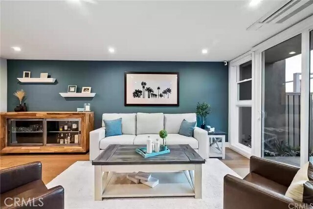 Foto del edificio - 16443 Harbour Ln
