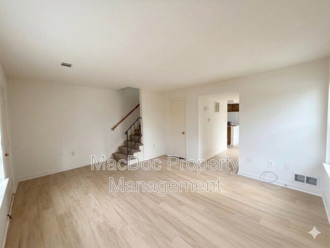 Foto del edificio - 3456 Beale Ct