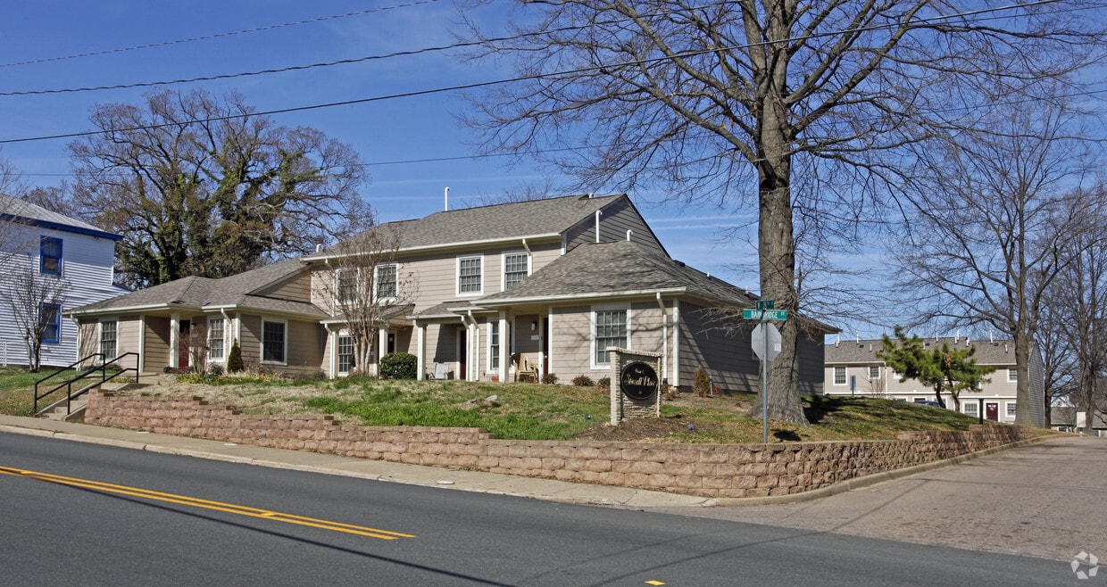 Primary Photo - Stoveall Place