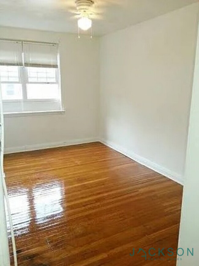 Foto del edificio - 7900 Gilbert St