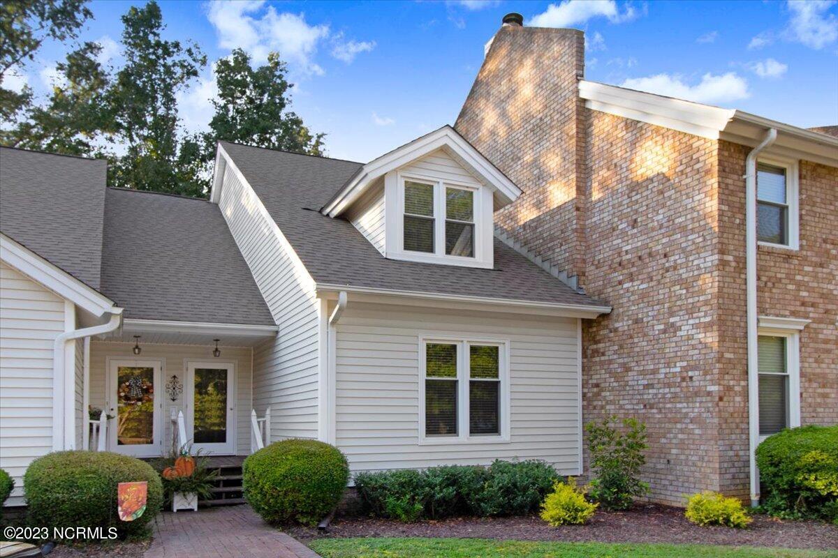 Primary Photo - 2500 St Christopher Cir SW