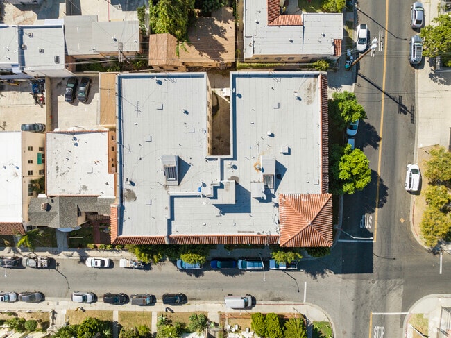 103 S Edgemont St - Edgemont Apartments