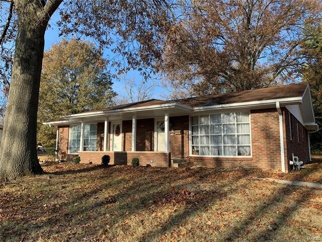 Primary Photo - 25 Magnolia Dr