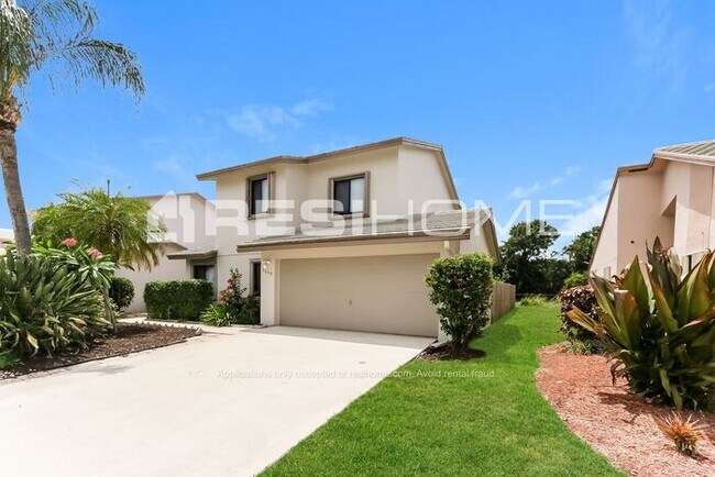Building Photo - 5940 Strawberry Lakes Circle