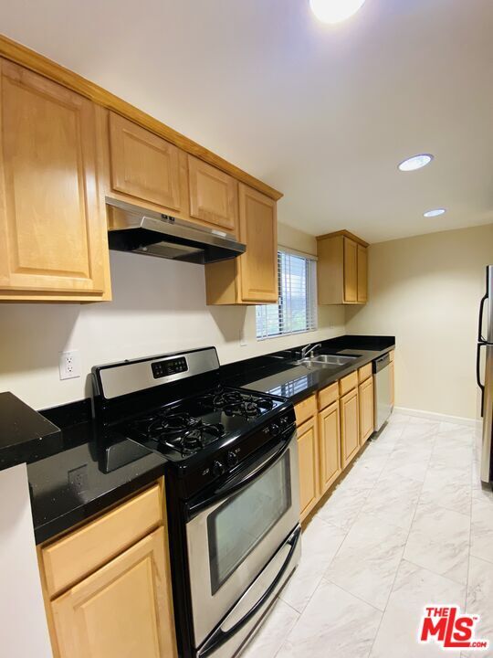 Foto del edificio - 1033 3rd St