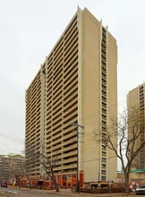 Building Photo - Windsor Park