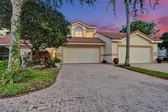 Foto del edificio - 644 W Palm Aire Dr