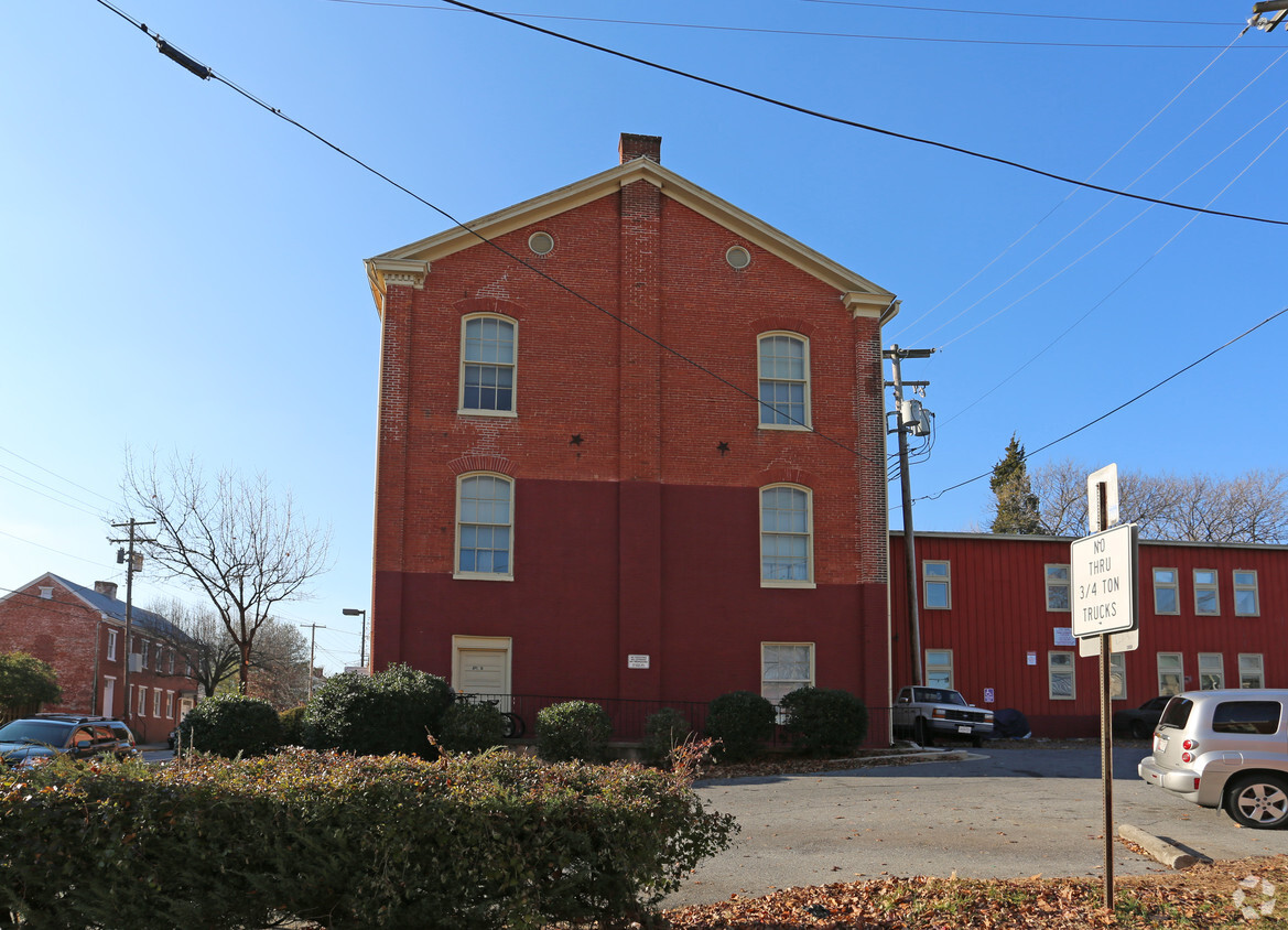 Building Photo - 101 W South St