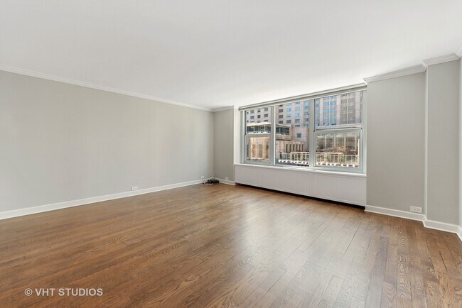 Foto del edificio - 777 N Michigan Ave