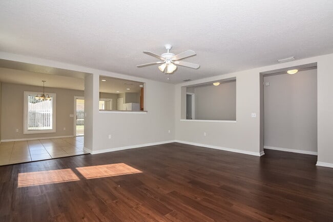 Building Photo - 2292 Blackwood Dr