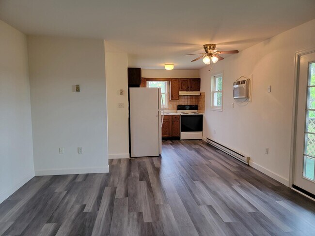 Foto del edificio - 137 E Walnut St