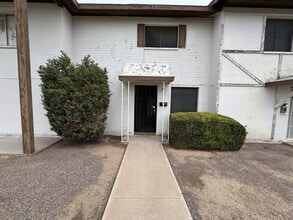 Building Photo - 4606 N 71st Ln
