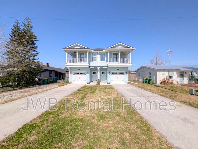 Foto del edificio - 811 2nd Ave S