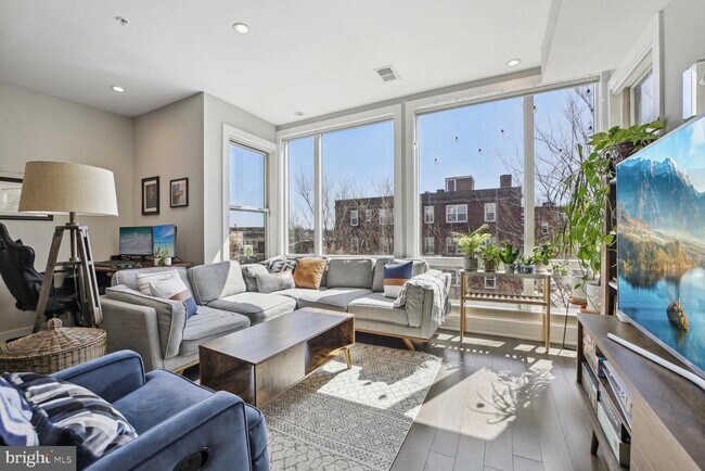 Foto del edificio - 340 Adams St NE
