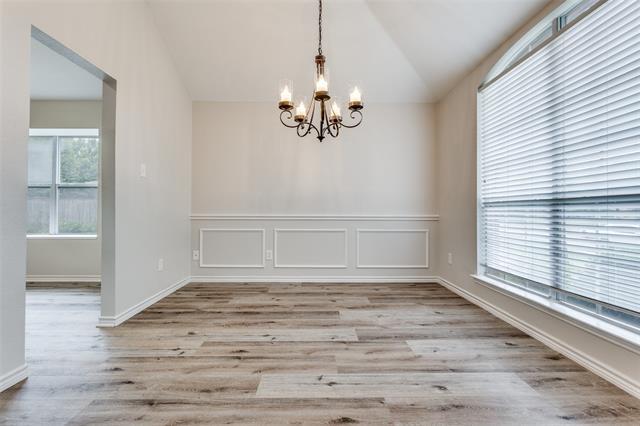 Foto del edificio - 529 Lochwood Dr