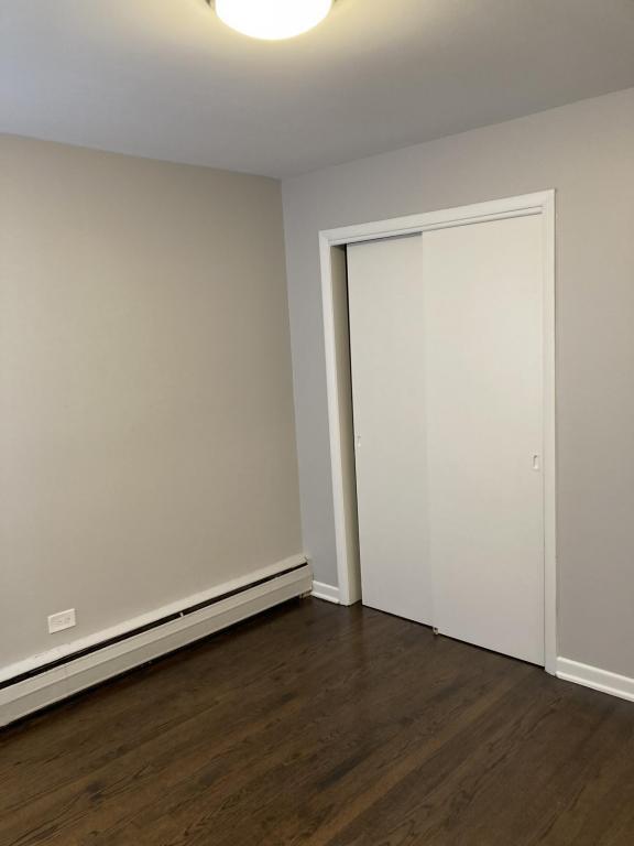 Foto del edificio - 802 E 89th Pl