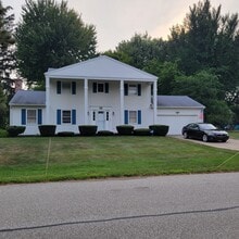 Building Photo - 802 Wedgewood Dr