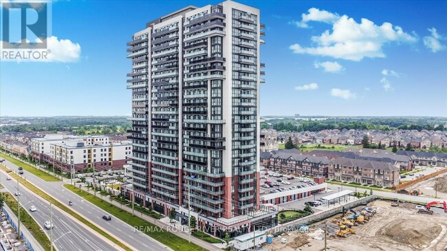 Photo du bâtiment - 2550-2550 Simcoe St N