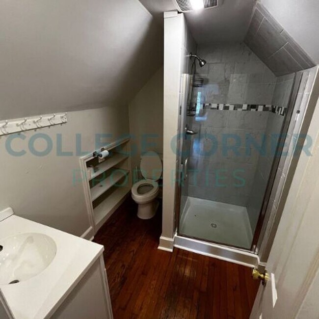 Foto del edificio - 1253 Brookwood Dr