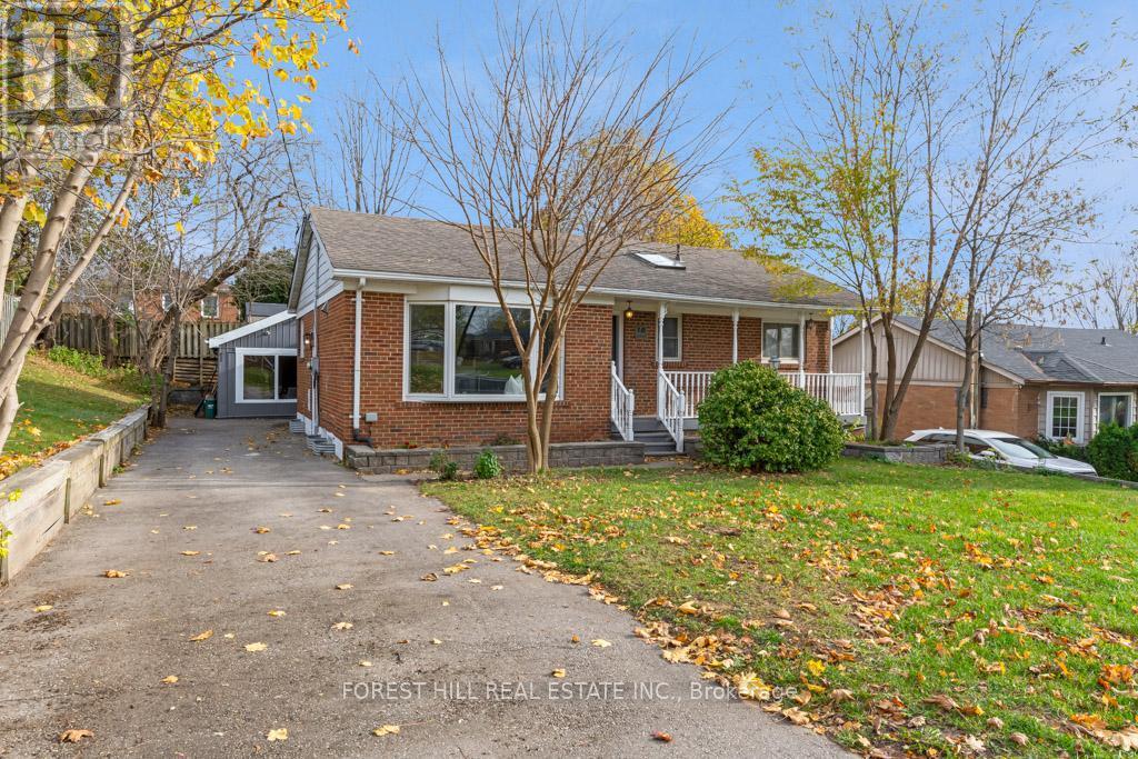 Primary Photo - 10 Cleaveholm Dr