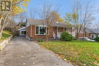 Building Photo - 10 Cleaveholm Dr