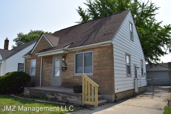 Building Photo - 3 br, 1 bath House - 19560 Harman St