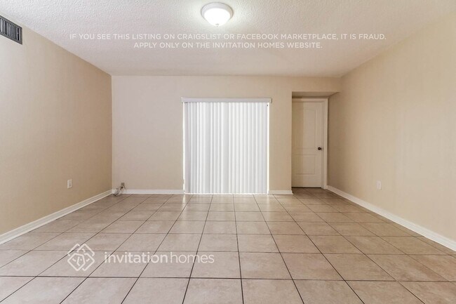 Foto del edificio - 7937 Fairway Blvd