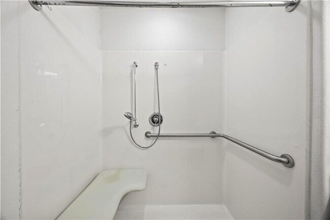 Foto del edificio - 2619 N Quality Ln