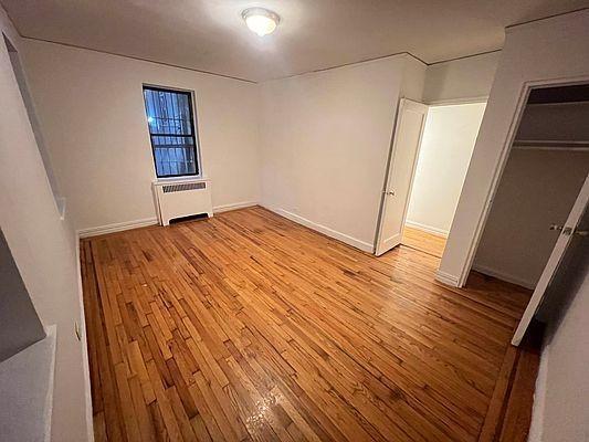 Foto del edificio - 1 bedroom in BRONX NY 10467