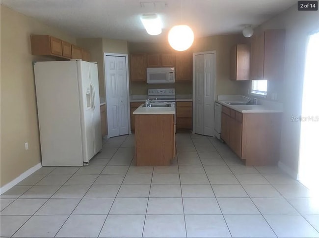 Photo - 563 Pemberton Ave House