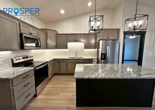 Building Photo - 785 Carter Rd