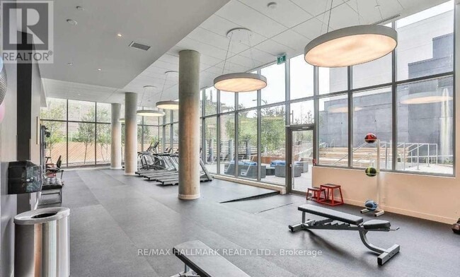 Building Photo - 160 Fleminton Rd