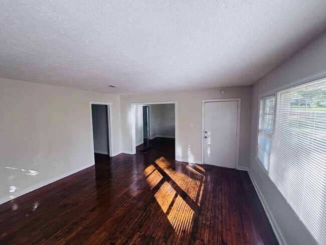Foto del edificio - 756 Kensington Pl