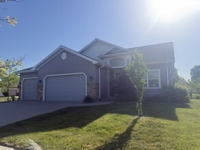 Building Photo - 3314 Cullen Dr