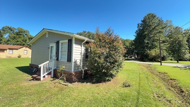 Building Photo - 3Br 2Ba Close to Downtown Summerville