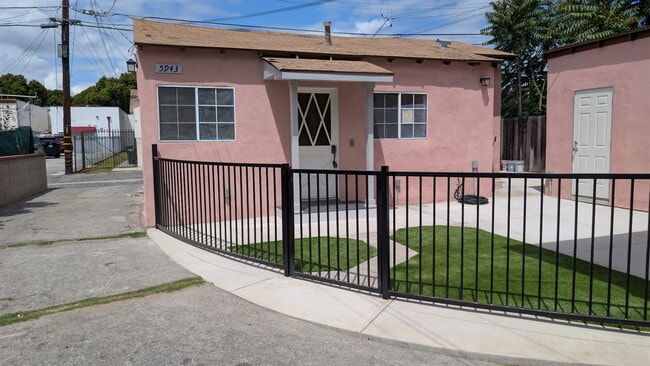 Building Photo - 5943 Camellia Ave