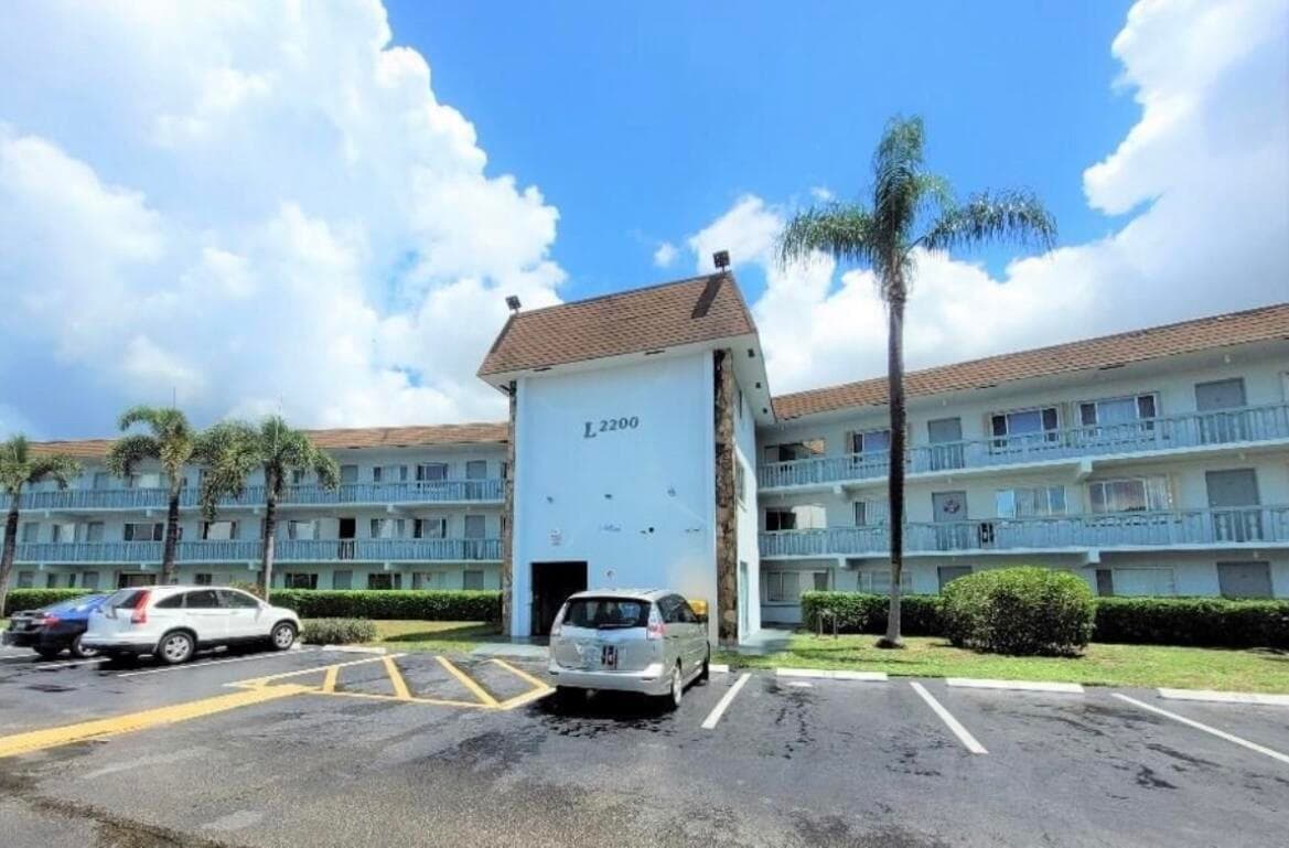 2200 Springdale Boulevard 111 Palm Spring... - 2200  Springdale Boulevard 111 Palm Spring...