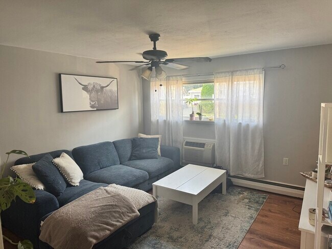 Foto del edificio - 701 Adams St