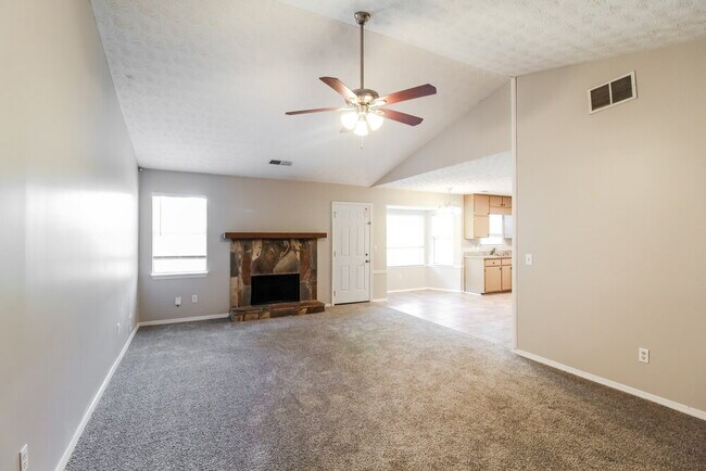 Building Photo - 95 Branchwood Dr