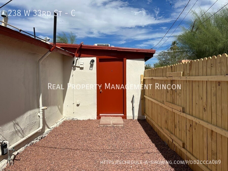Primary Photo - 238 W 33rd St