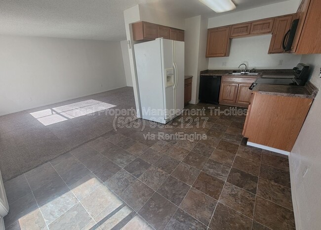 Foto del edificio - 3121 W Hood Ave