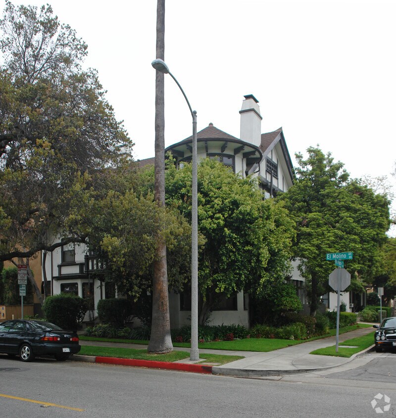 Foto del edificio - 116 S El Molino Ave