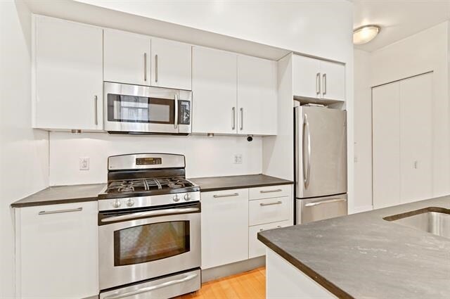 Building Photo - 4 Beacon Way