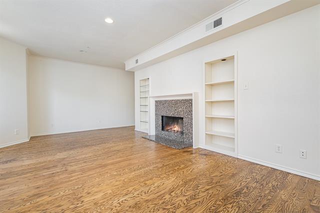 Building Photo - 4040 Avondale Ave