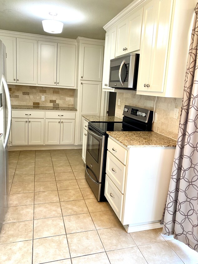 Primary Photo - 3908 E 60th Pl