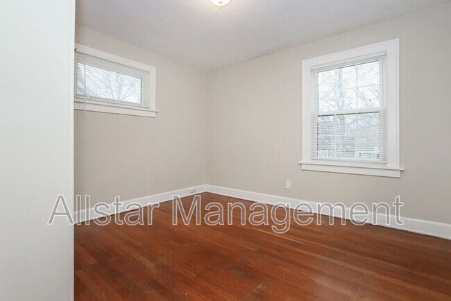 Building Photo - 3780 Lowell Rd