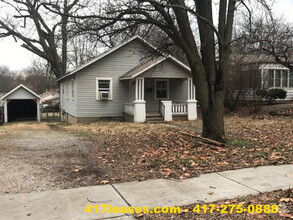 Building Photo - 2229 N Johnston Ave