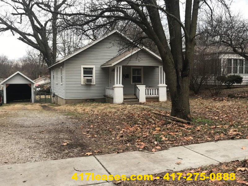 Foto principal - 2229 N Johnston Ave